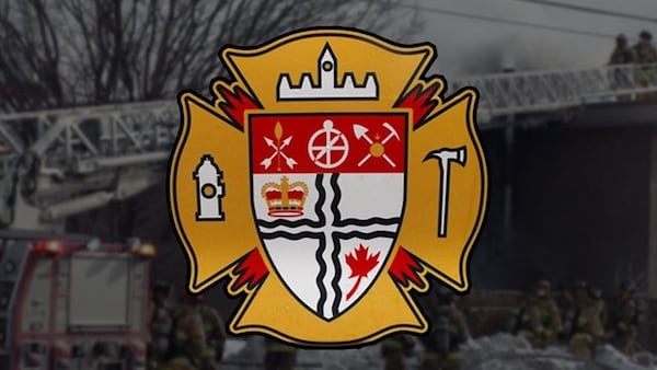 2 hurt in apartment fire in Ottawa’s west end